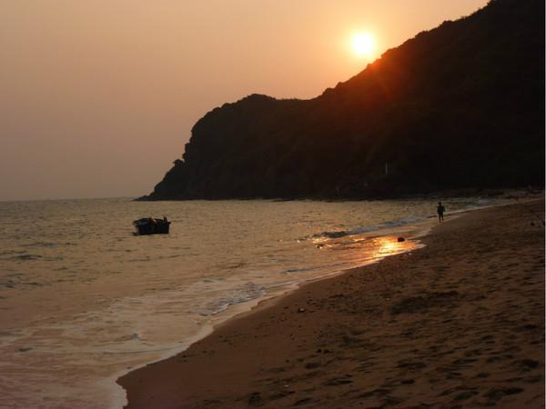 (5)【六一】惠州小辣甲島2天一夜露營+游泳潛水+自制海鮮大餐+篝火晚會(huì)+煙花+孔明燈-戶外活動(dòng)圖-駝鈴網(wǎng)